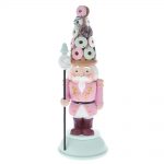 Decoratiune Craciun din rasina, Spargatorul de nuci cu gogosi pe cap, 22cm