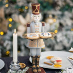 Decoratiune Craciun , Figurina din Rasina Soldat cu tava aurie, bej, 40cm - imagine 2