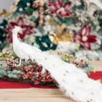 Decoratiune Craciun, pasare paun cu glitter, alb, 66cm - imagine 2