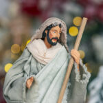 Decoratiune Craciun, Sceneta Familia Sfanta, 3 figurine, din ceramica, 25 cm - imagine 4