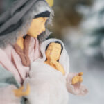 Decoratiune Craciun, Sceneta Familia Sfanta, 3 figurine, din ceramica, 25 cm - imagine 3
