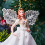 Decoratiune Craciun, Zana de agatat in brad, alba, 15 cm - imagine 2