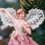 Decoratiune Craciun, Zana de agatat in brad, Roz, 15 cm - imagine 2