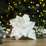 Decoratiune brad, floare Craciunita artificiala catifea si paiete, alb,  Ø26cm - imagine 2