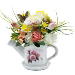 Aranjament floral, ghiveci in forma de stropitoare, 30 cm