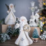 Decoratiune Craciun, Mos Craciun cu blanita si LED, alb, 31 cm - imagine 2