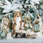 Decoratiune Craciun, Scena Nasterii 4 piese- 6 piese bej cu model floral, 36 cm - imagine 3