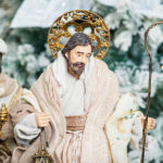 Decoratiune Craciun, Scena Nasterii 4 piese - 6 Figurine, bej cu auiu, 36 cm - imagine 5