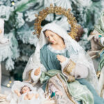 Decoratiune Craciun, Scena Nasterii 4 piese- 6 figurine verde, 35 cm - imagine 6