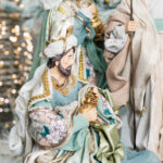 Decoratiune Craciun, Scena Nasterii 4 piese- 6 figurine verde, 35 cm - imagine 10