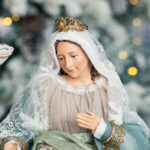 Decoratiune Craciun, Sceneta Sfanta Familie pe suport de lemn, verde 45 cm - imagine 5