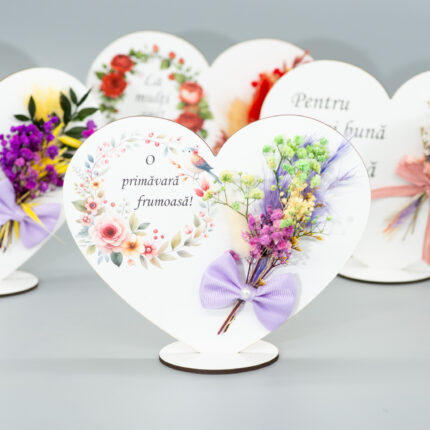Martisor, Inima pe suport, Primavara frumoasa, 13 cm