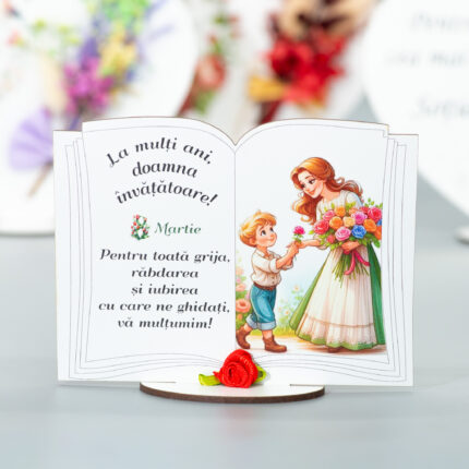 Martisor, carte cu flori uscate pentru invatatoare, 10 cm