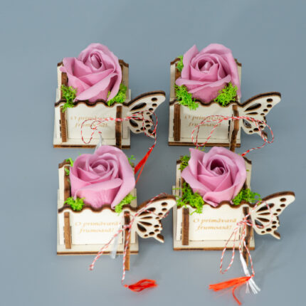 Set 4 trandafiri de sapun, roz , 6 cm