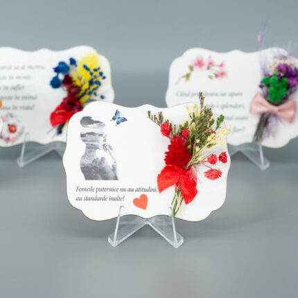 Martisor lemn cu magnet, Print UV si flori uscate