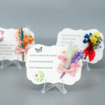Martisor lemn cu magnet, Print UV si flori uscate